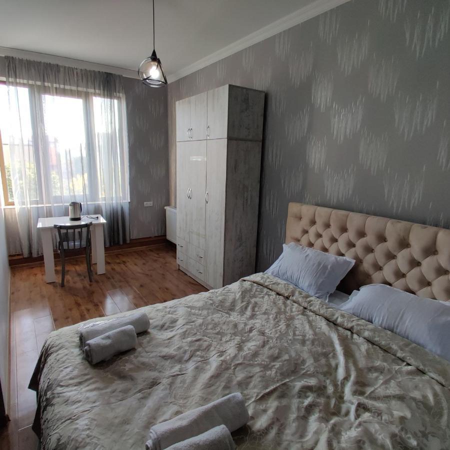 Rustavi Guest House Buitenkant foto