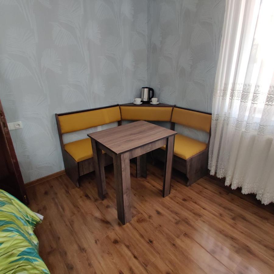 Rustavi Guest House Buitenkant foto