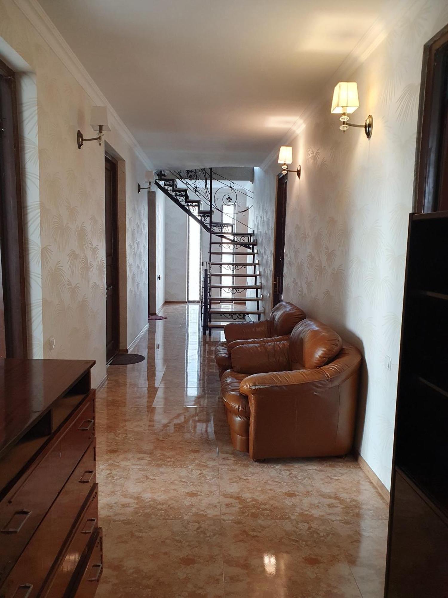 Rustavi Guest House Buitenkant foto