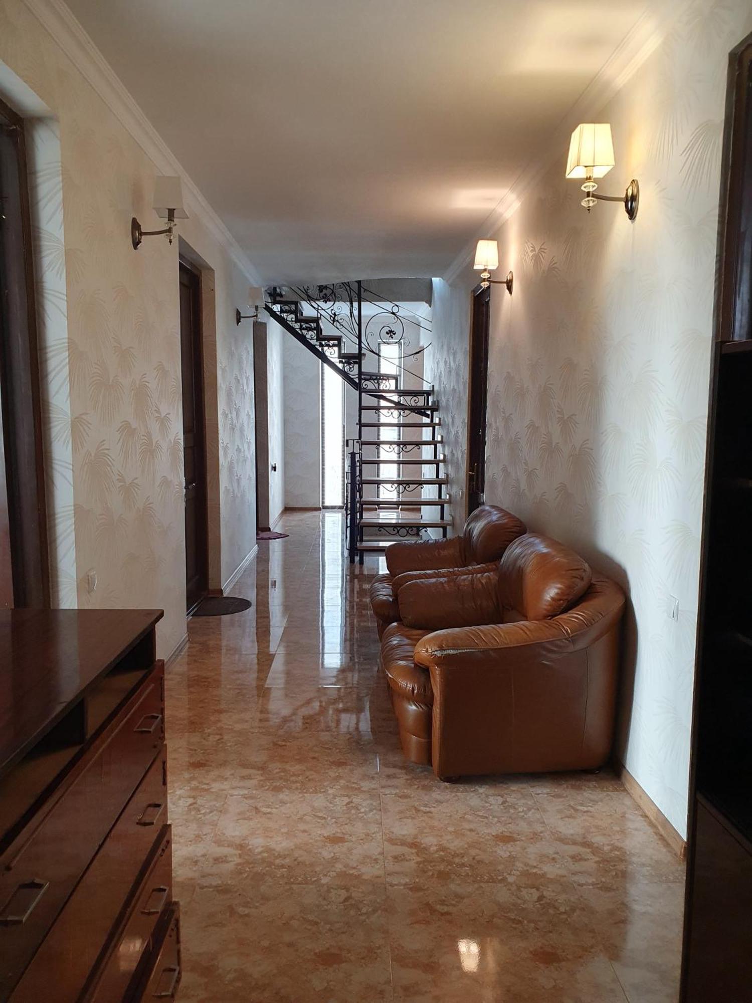 Rustavi Guest House Buitenkant foto