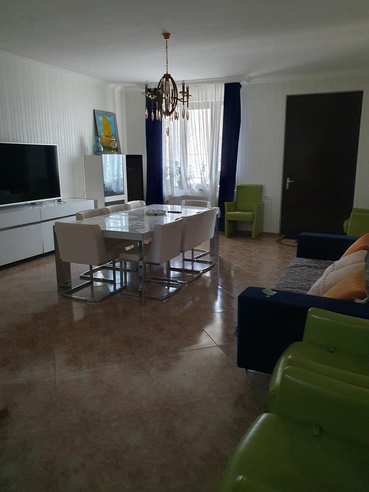 Rustavi Guest House Buitenkant foto