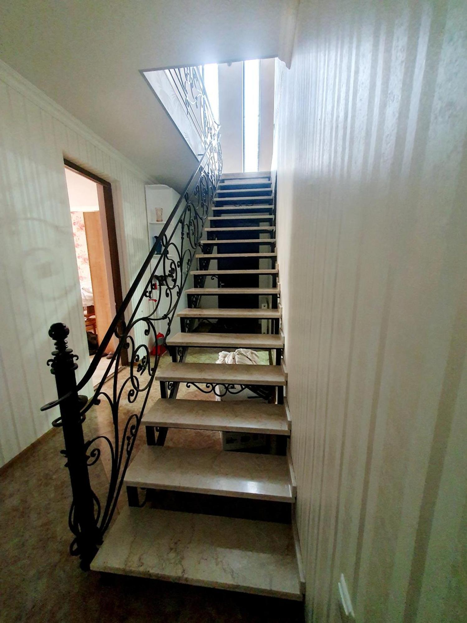 Rustavi Guest House Buitenkant foto