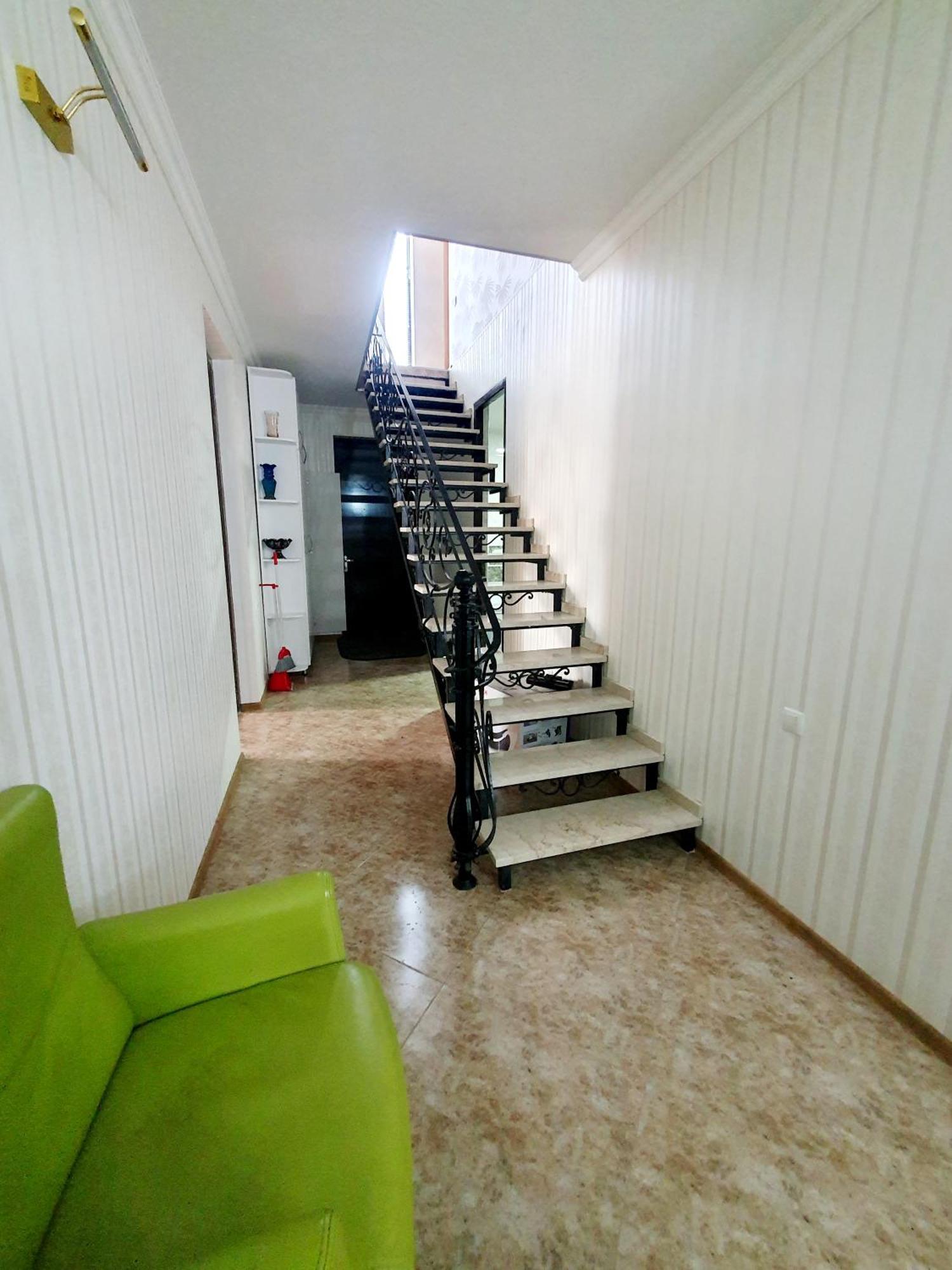 Rustavi Guest House Buitenkant foto