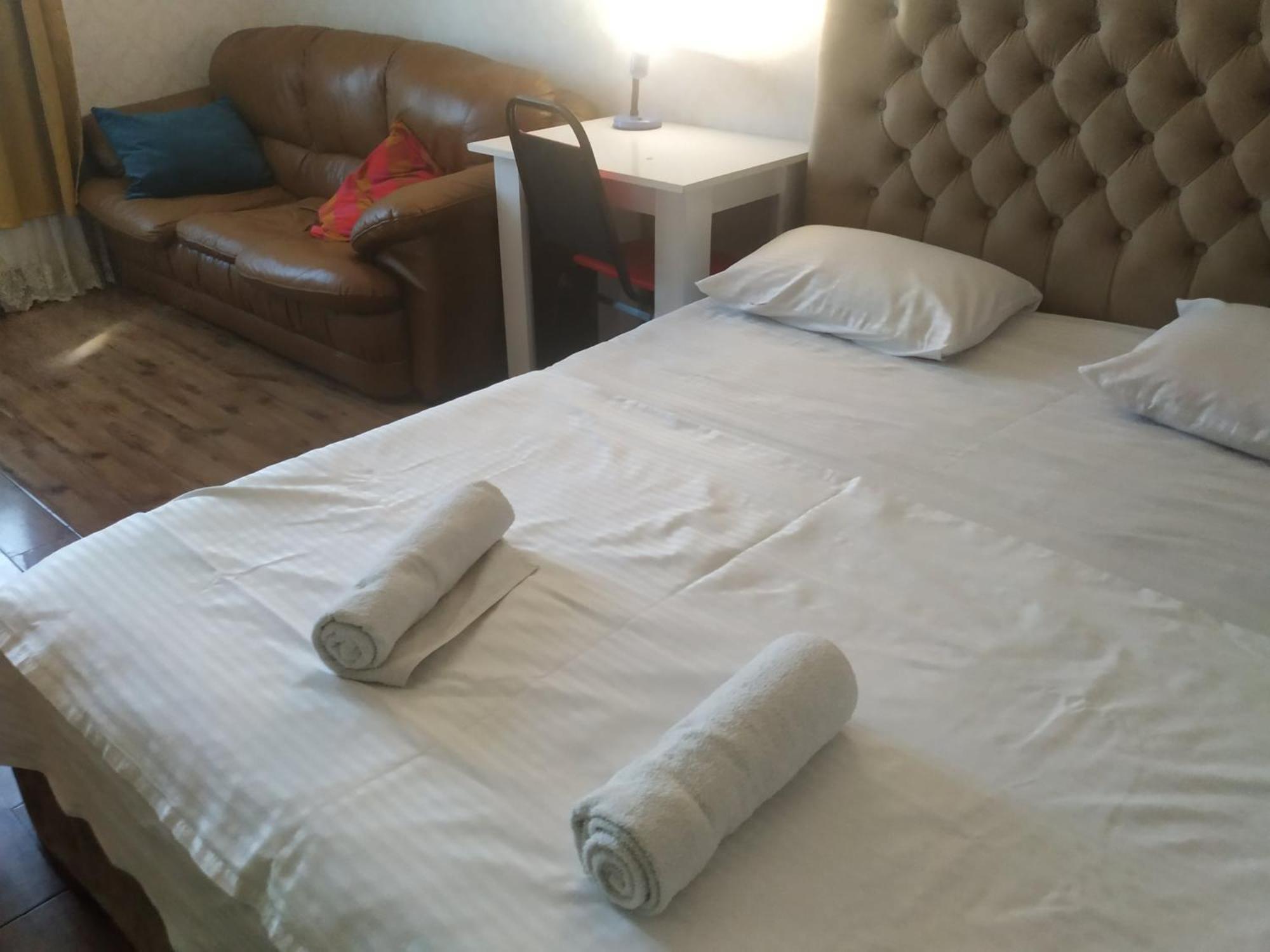 Rustavi Guest House Buitenkant foto
